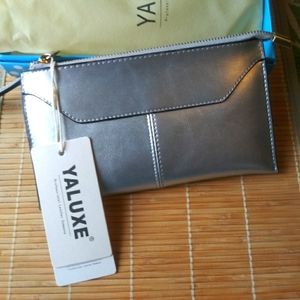 Yaluxe Leather Wristlet Clutch
